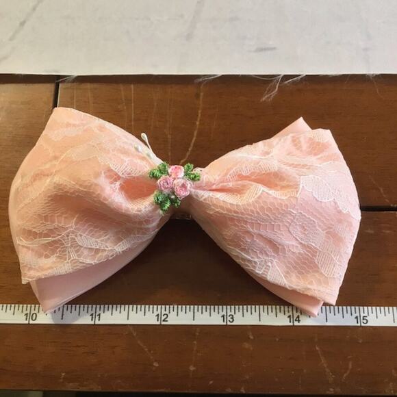 0076 NWT Vintage 80s Avon Spring Fair Hair Bow Clip in Pink w/Lace & Rosettes - Picture 2 of 6